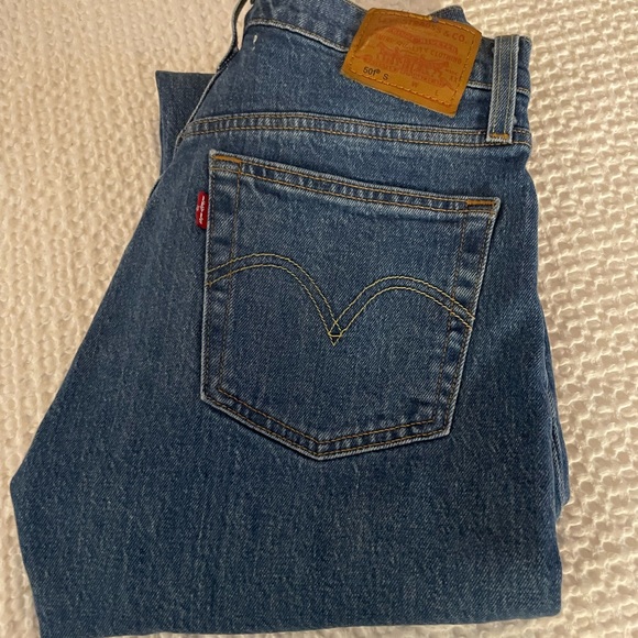 Levi’s 501 - Picture 2 of 5